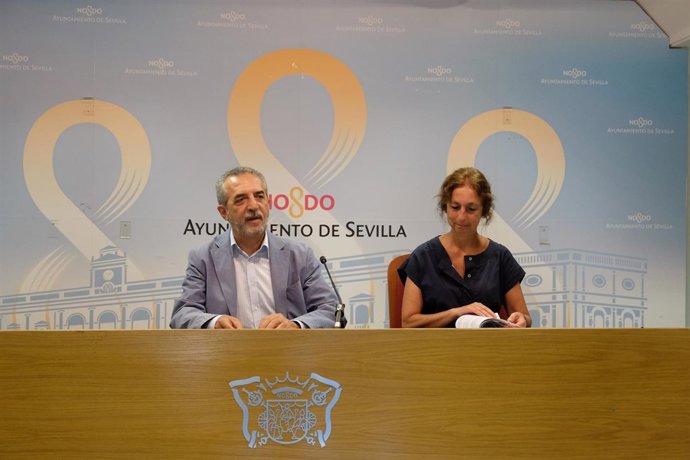 Juan Manuel Flores en rueda de prensa