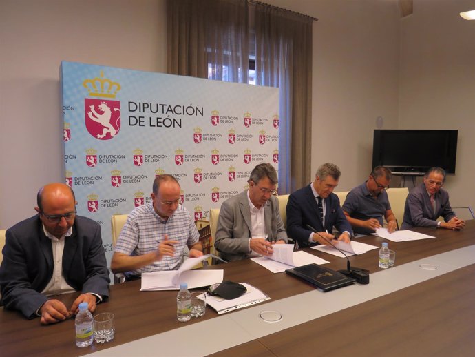 León Constituye El Consejo Provincial Para El Diálogo Social