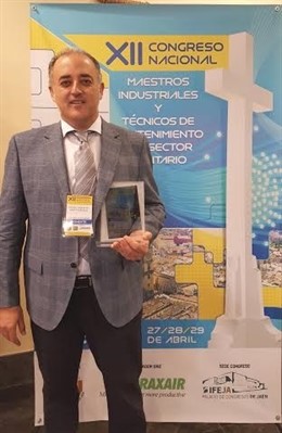 Rafael de Vera tras recibir el premio