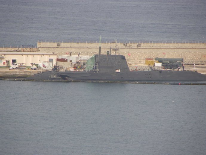 HMS Ambush en el puerto de Gibraltar 