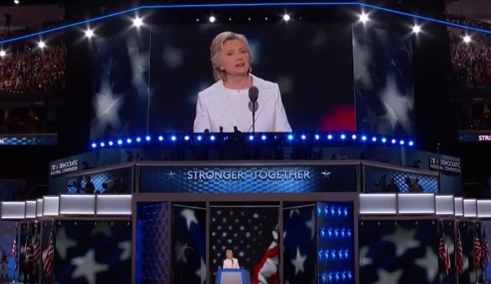 Hillary Clinton en su discurso de candidata
