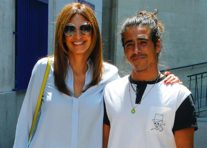 Mariló Montero con su hijo Alberto el día de su 51 cumpleaños