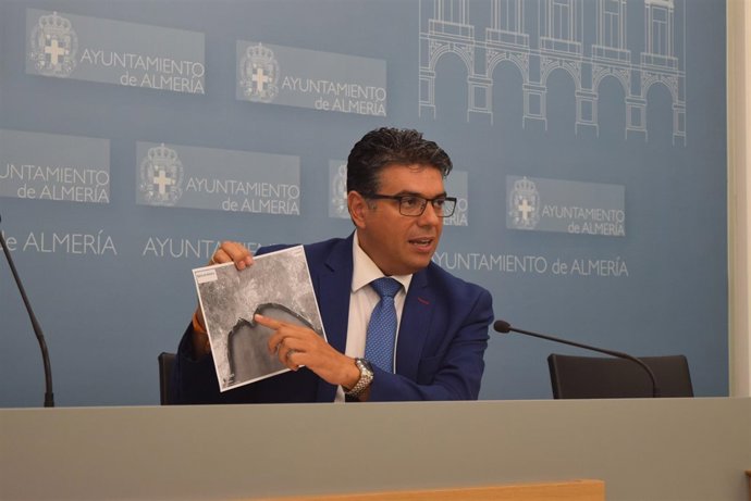 Cazorla (C's), en rueda de prensa