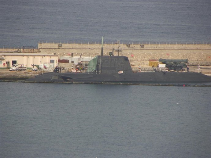 El submarino 'HMS Ambush' en el puerto de Gibraltar tras el accidente