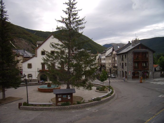 Plaza del Ayuntamiento de Biescas