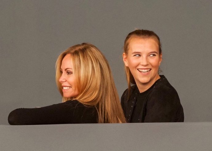 ANA BARRACHINA Y LARA DIBILDOS VIVIRÁN JUNTAS