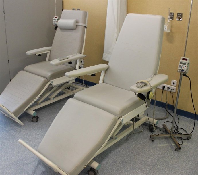 Quimioterapia, radioterapia,  tratamiento del cáncer, camilla, camillas