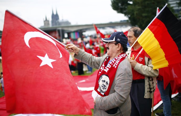 Manifestación a favor de Erdogan en Colonia (Alemania)
