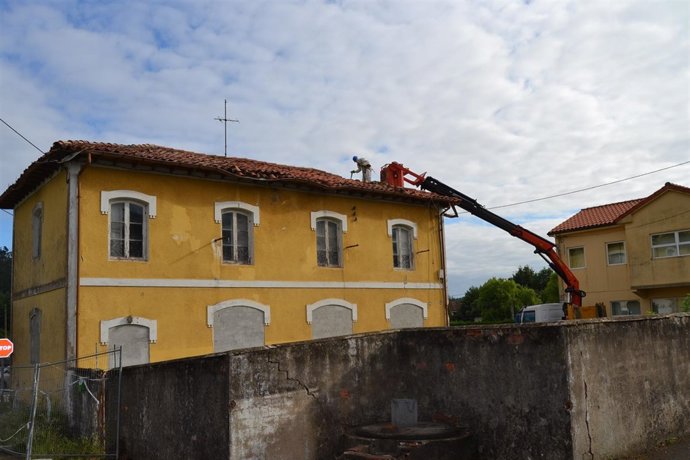 Demolición antiguas escuelas de Barcenillas