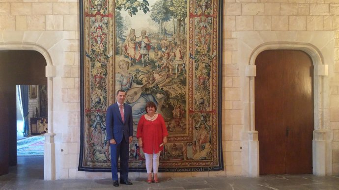 El Rey Felipe VI recibe a la presidenta del Parlament, Xelo Huertas