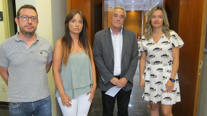 Representantes de Podemos y PSOE