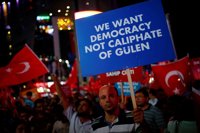 Erdogan invita a la oposición a unirse al Gobierno en una marcha por la democracia