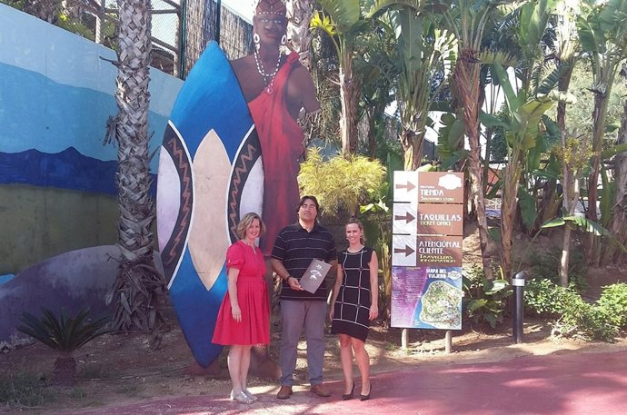 Imagen de la firma del acuerdo