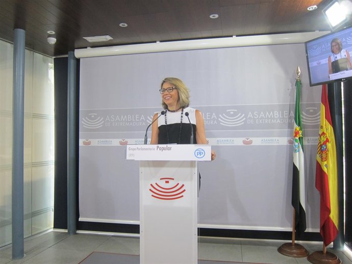Portavoz de PP en la Asamblea de Extremadura, Cristina Teniente