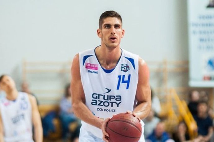 Adam Pechacek llega al Obradoiro