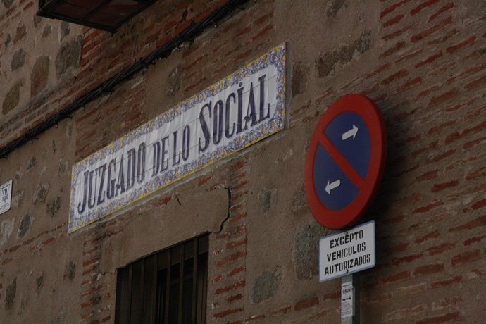 Juzgado de lo social, Cartel
