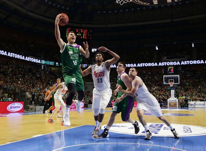 Nedovic y  Thompkins, Unicaja - Real Madrid