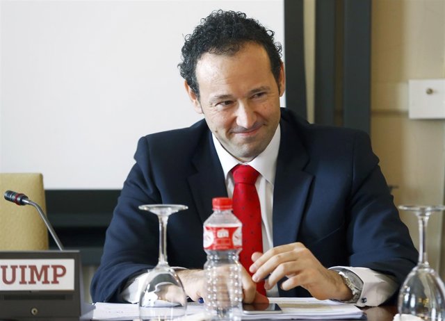 Guillermo Martínez.