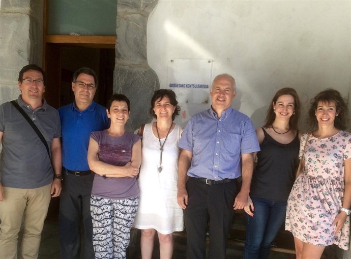 Profesionales navarros y guipuzcoanos asistentes a la reunión de coordinación