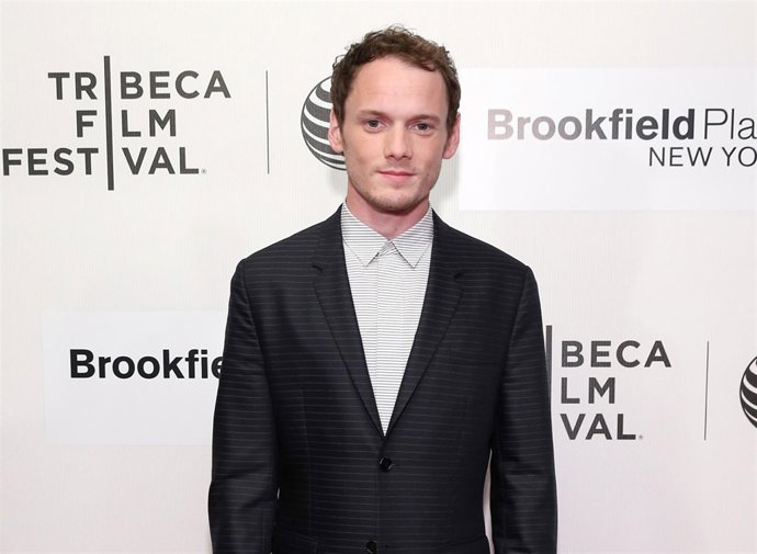 Anton Yelchin