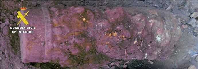 Proyectil de artillería destruido por la Guardia Civil. 