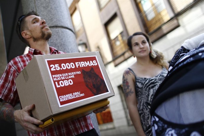 Los padres que quieren llamar a su hijo Lobo presentan un recurso ante la DGRN