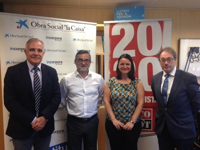 Firma entre Obra Social 'la Caixa' y Brico Depôt