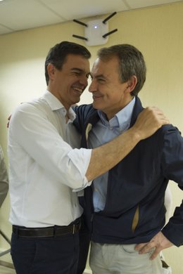 Pedro Sánchez y José Luis Rodríguez Zapatero antes de un mitin en Madrid