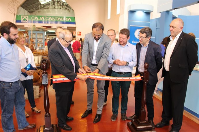 Inauguración de la Feria de Desembalaje de Antigüedades