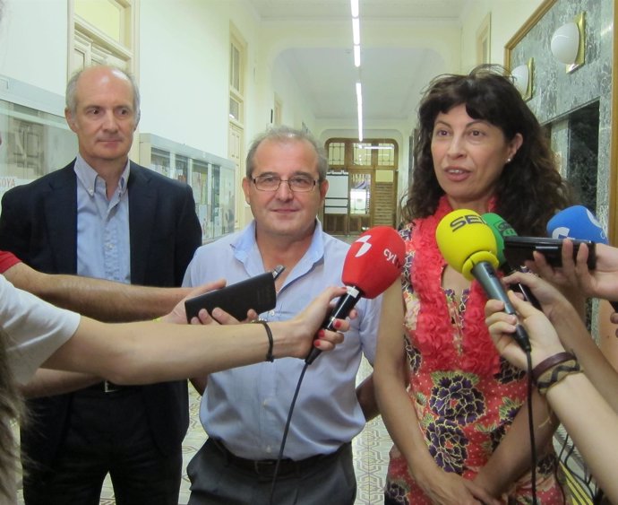 Luis del Hoyo, Marco Antonio Blanco y Ana Redondo atienden a los medios