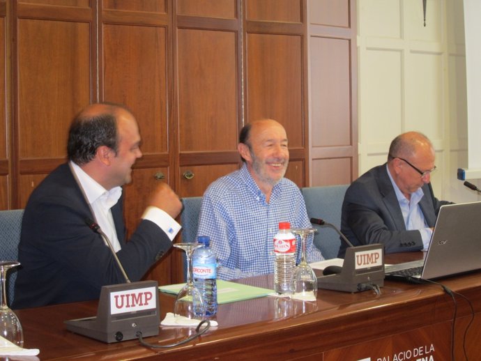 Rubalcaba en el curso de la UIMP