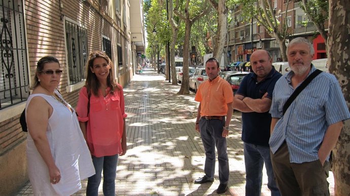 El PP pide 40 bancos para la avenida Compromiso de Caspe de Zaragoza