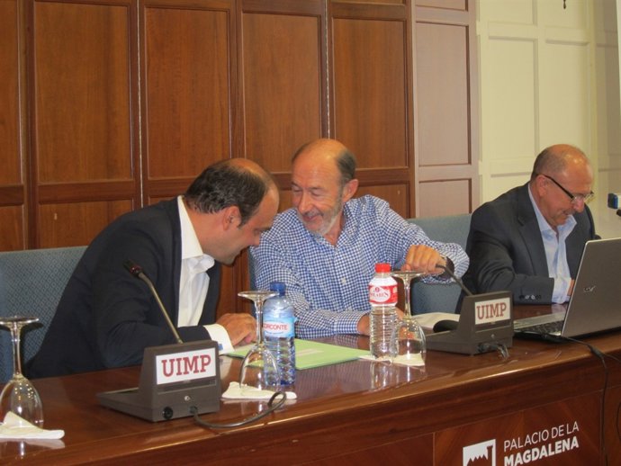 Rubalcaba en el curso de la UIMP
