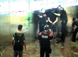 Los Mossos detienen a un hombre en la estación de Sants por una agresión