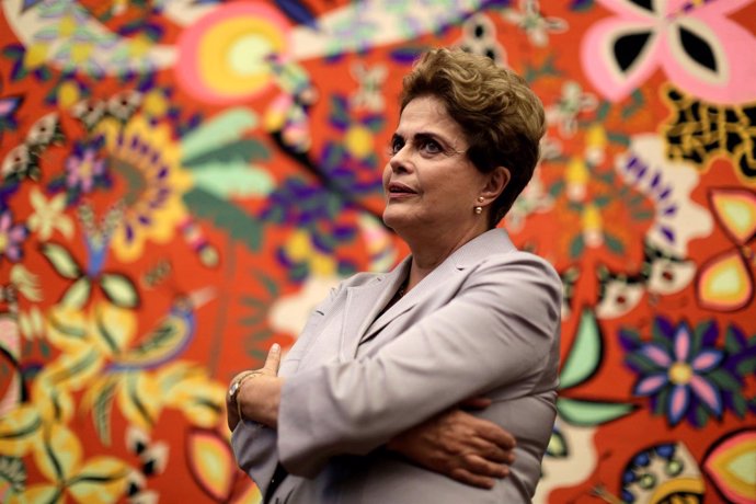 La presidenta brasileña, Dilma Rousseff, apartada del poder provisionalmente