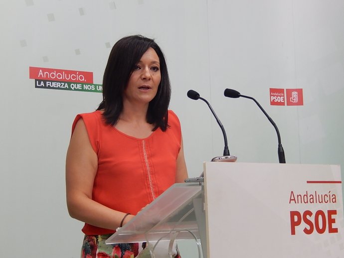 La secretaria de Política Municipal del PSOE-A, Rafi Crespín