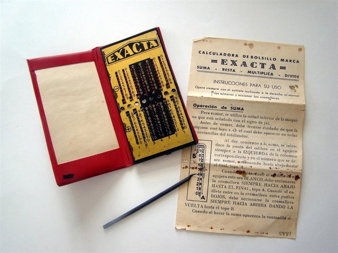 Pieza Del Mes Agosto 2016 (Calculadora De Bolsillo) / Peça Do Mês Agosto 2016 (C