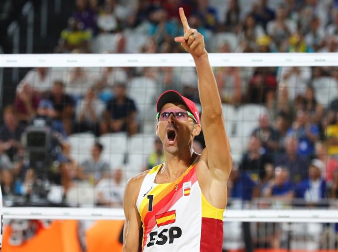 Herrera-Gavira tiran de remontada para debutar con victoria en Río