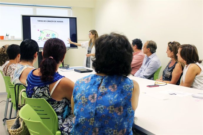 Charla sobre el cáncer de mama