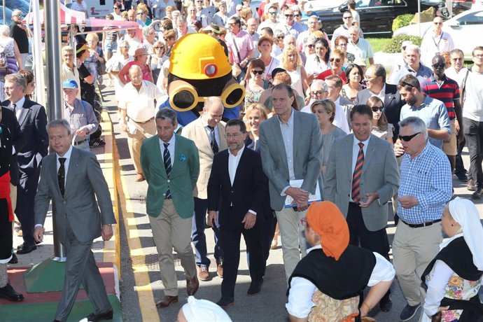 Genaro Alonso, en el centro