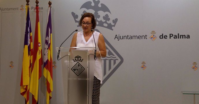 Regidora de Turismo, Comercio y Trabajo, Joana Maria Adrover