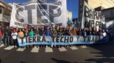 Foto: Multitudinaria marcha en Argentina bajo el lema 'Pan, paz y trabajo'