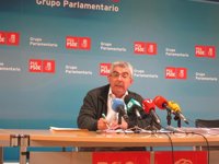(AM) Los líderes del PSOE en Ourense y Pontevedra denuncian que el comité de campaña de Leiceaga "no respeta la paridad"