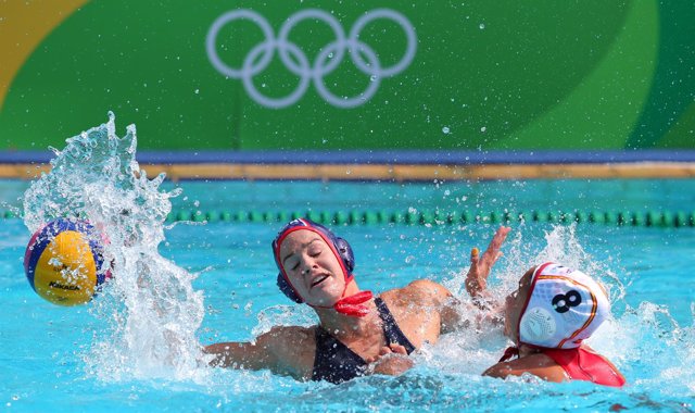 España cede ante Estados Unidos en waterpolo femenino