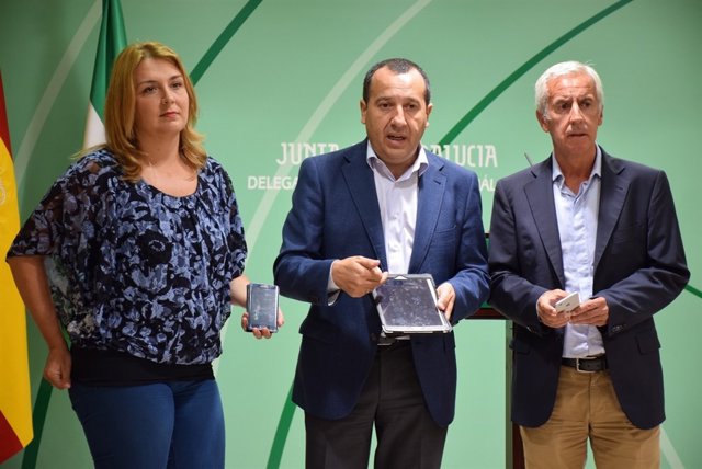 Ruiz Espejo, Ana Isabel González y José María González Balance Salud Responde