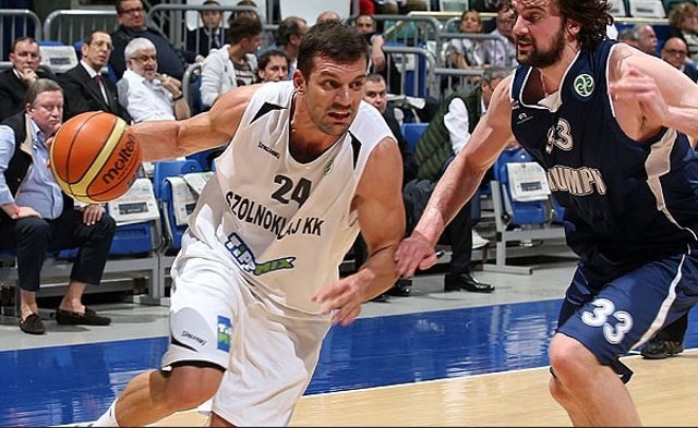 Milosevic refuerza al Baloncesto Sevilla