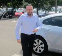 Girauta (C's): "nos hemos tragado un sapo y cien si hace falta" pero no por Rajoy