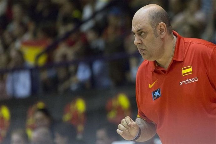 Lucas Mondelo seleccionador español baloncesto femenino