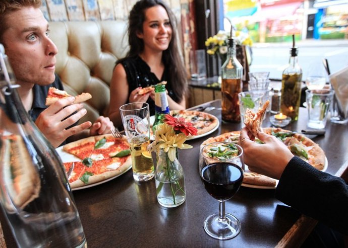 Mil y una maneras de comerse una pizza. Conoce tu personalidad
