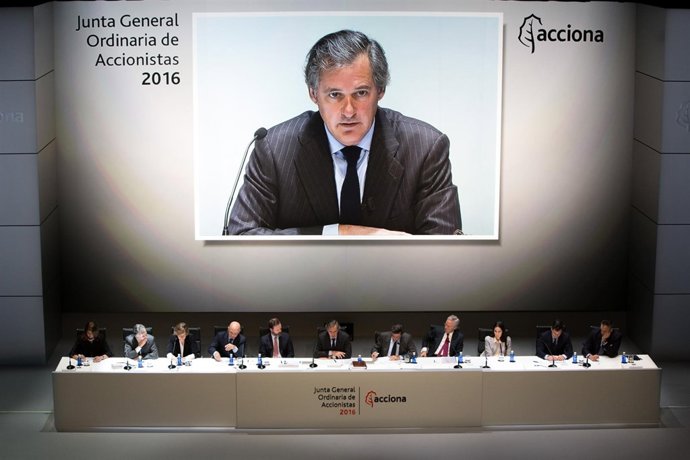 José Manuel Entrecanales en la junta de accionistas de Acciona 